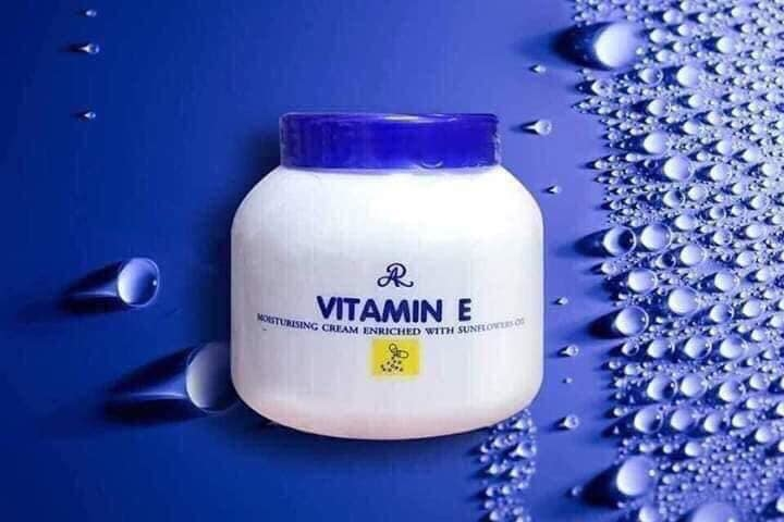 Kem dưỡng ẩm body cho da khô Vitamin E Aron Thái Lan