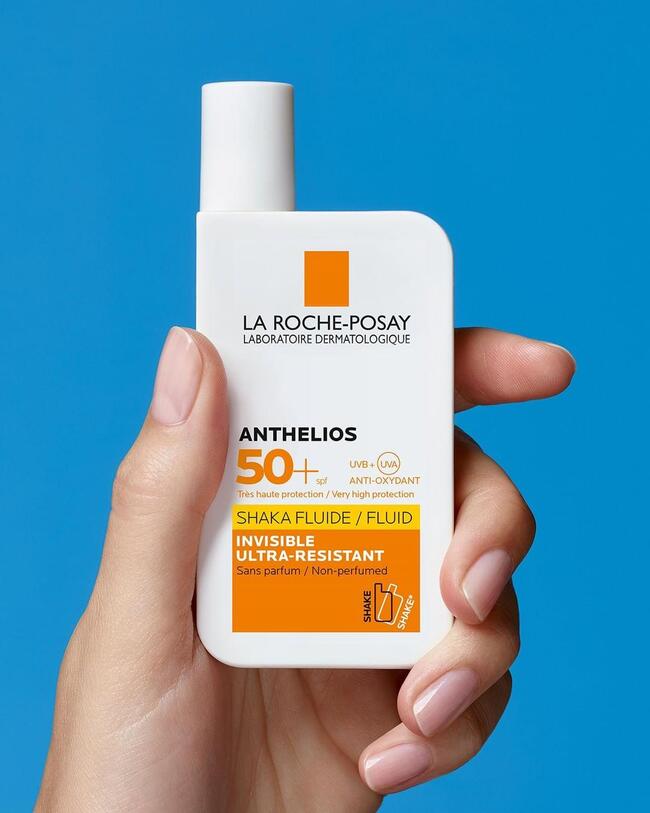 kem dưỡng trắng da chống nắng Anthelios Invisible Fluid SPF 50+