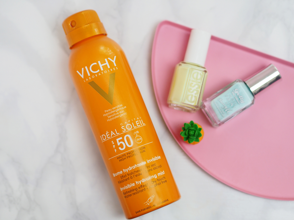 Kem chống nắng Vichy Ideal Soleil Invisible Hydrating Mist SPF PA+++
