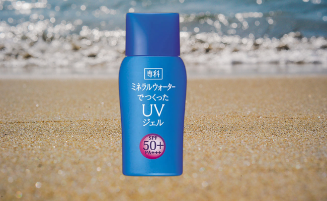 Shiseido Hada Senka Mineral Water Gel có khả năng chống nắng tối ưu.