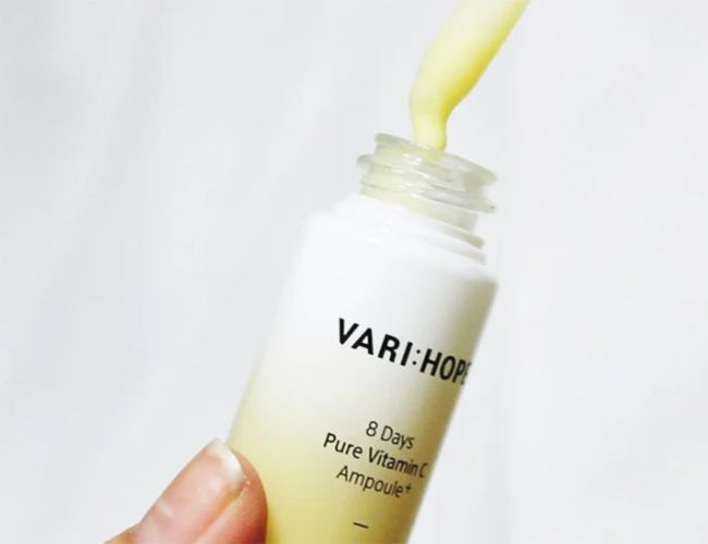 Kết cấu serum Varihope 8 Days Pure Vitamin C Ampoule Plus (Nguồn: Internet)