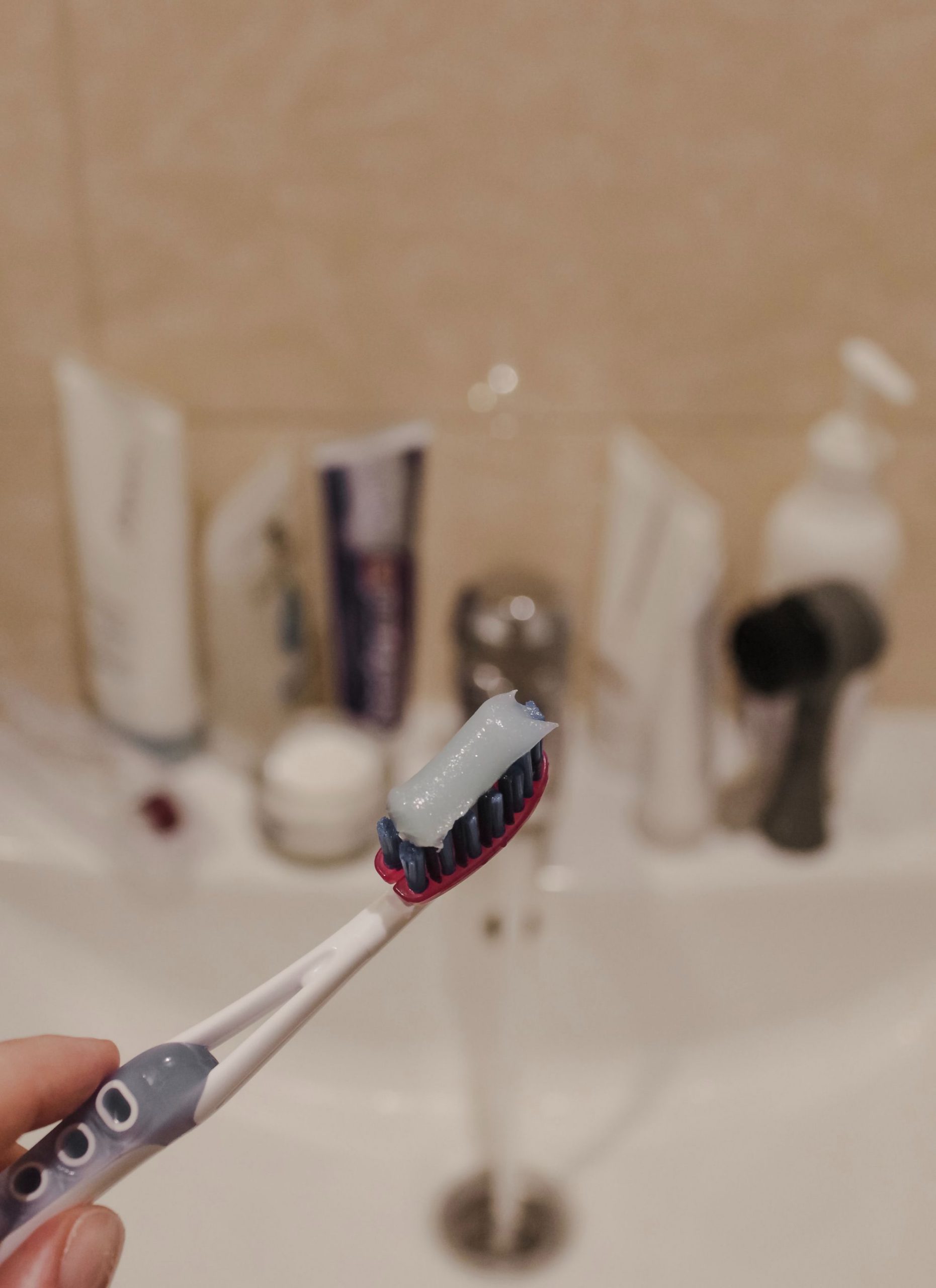 5 Công dụng của kem đánh răng khiến bạn “hoảng hồn”