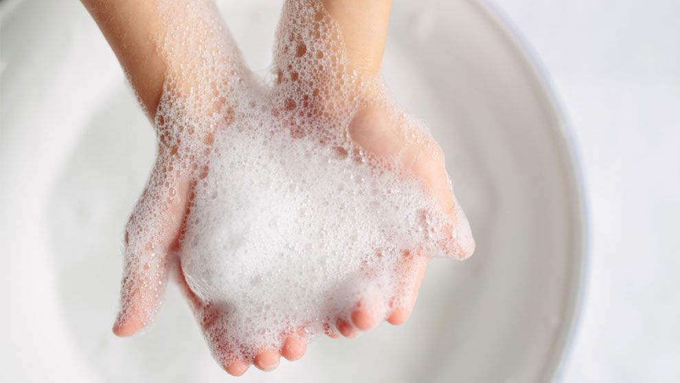 Có thể dùng xà phòng trên vùng da mụn của bạn?