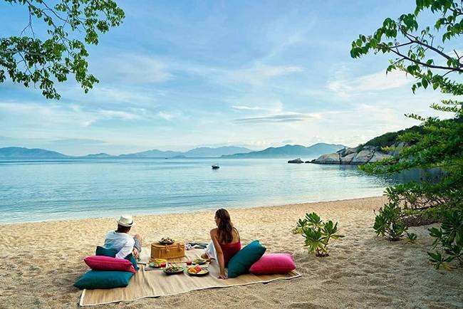 Vịnh Vân Phong điểm chụp hình đẹp ở Nha Trang