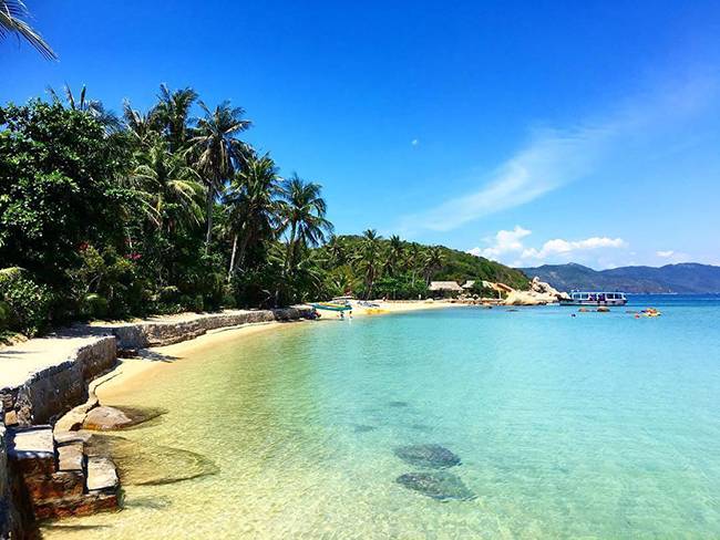 Chụp hình sống ảo ở Hòn Ông Nha Trang