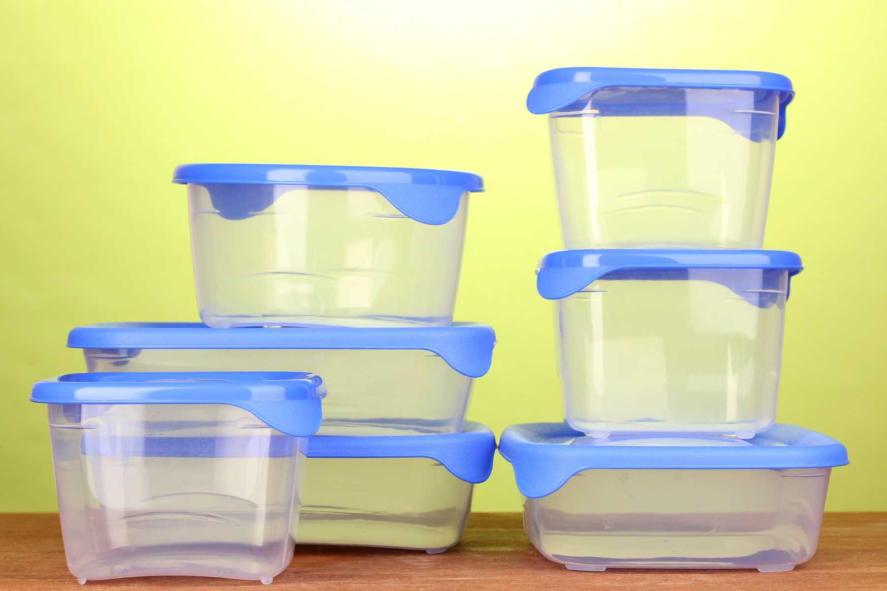 3 Cách vệ sinh hộp nhựa đựng thực phẩm bằng gia vị nấu ăn