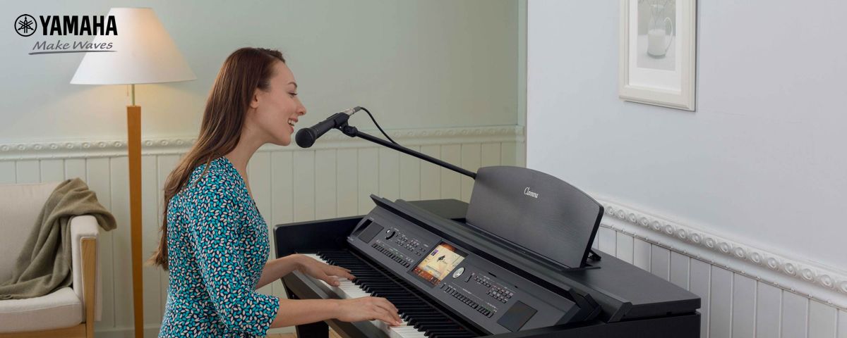 Nên học đàn piano tại trường nhạc hay tại nhà?