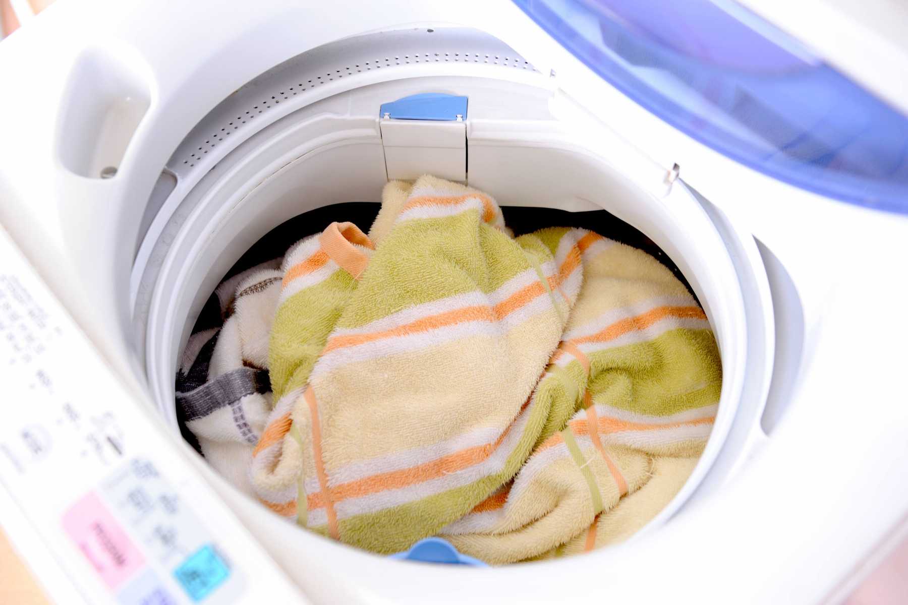 Bật mí 5 điều giúp bạn chọn mua máy giặt cửa trên