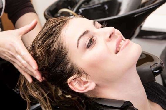 3 công thức ủ tóc bằng bia cực hiệu quả cho tóc hồi phục hư tổn