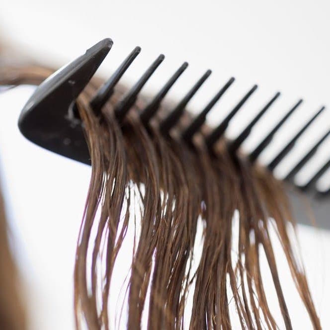 Hấp khô với Hấp nguội – Đâu mới là giải pháp mái tóc đang cần?