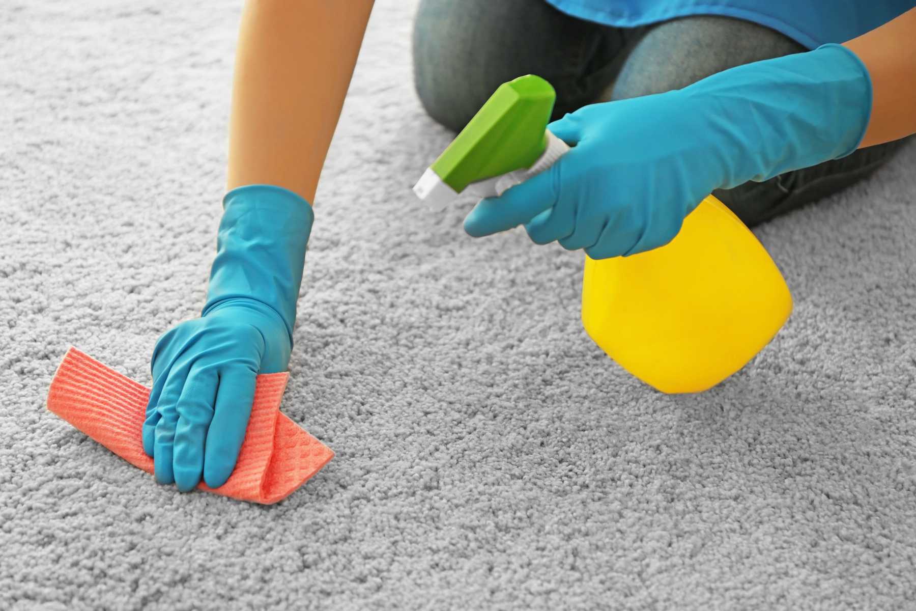 Làm thế nào để làm sạch thảm