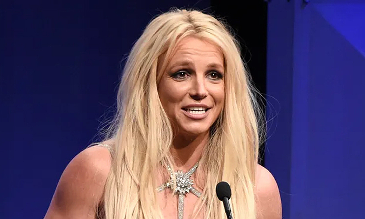 Ai là người đã khiến Britney Spears sụp đổ đến điên loạn?