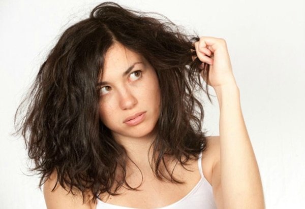Bạn đã biết 3 bước gỡ rối nhẹ nhàng không làm rụng tóc sau chưa?