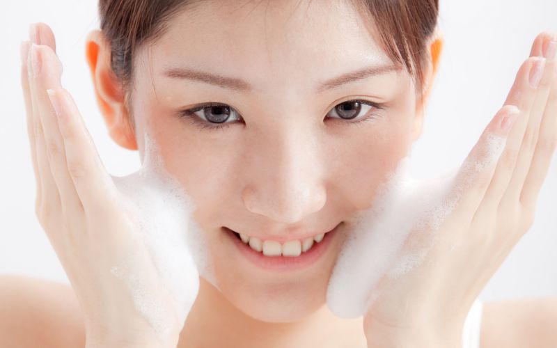 9 Cách chăm sóc da mặt trắng mịn tại nhà chuẩn Hàn Quốc