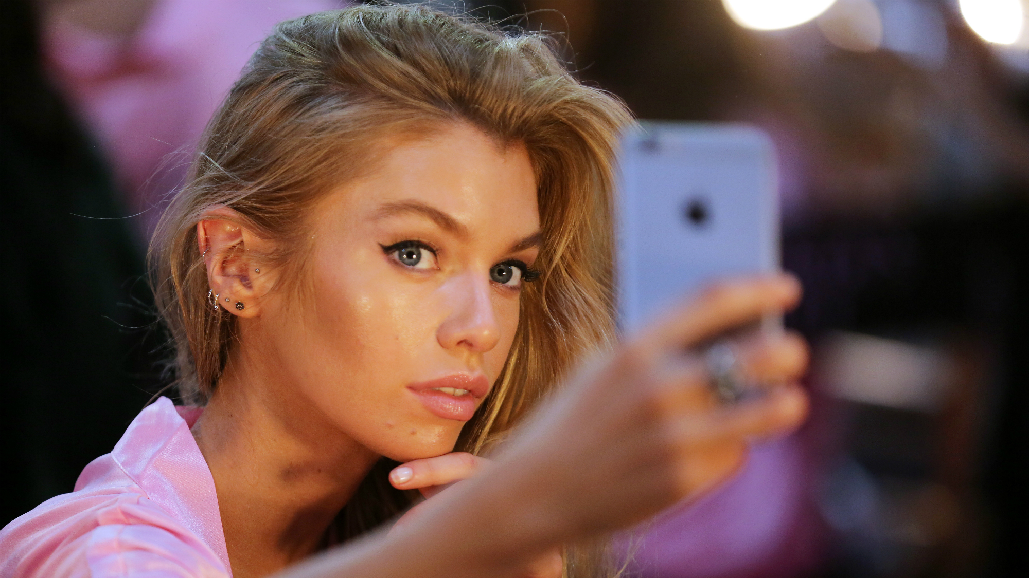 5 cách chụp ảnh selfie đẹp bằng iphone nên biết