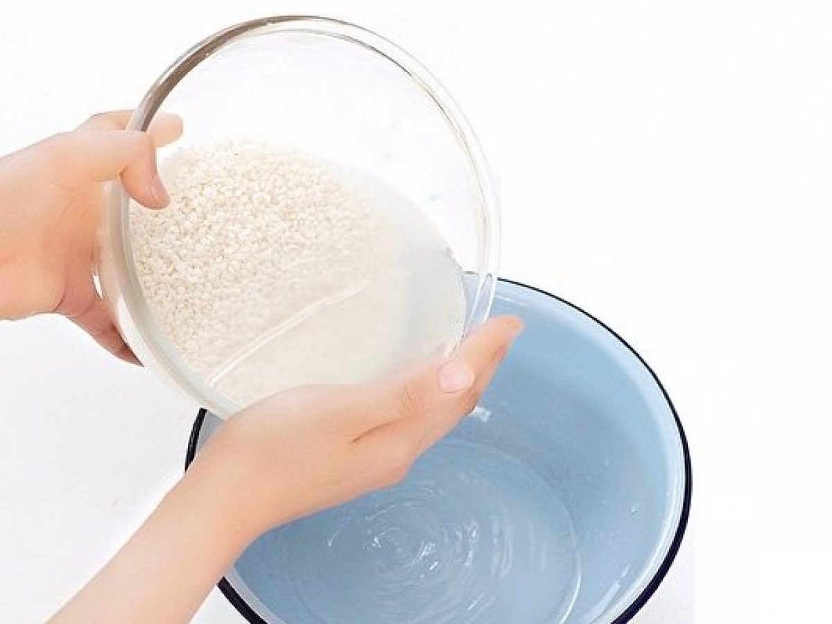 Lợi ích và cách sử dụng nước vo gạo làm đẹp da