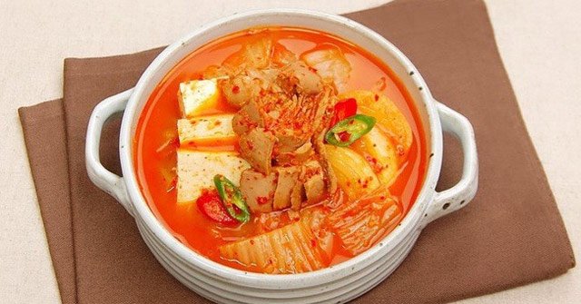 Kimchi Soondubu Jjigae (Hầm đậu phụ mềm)