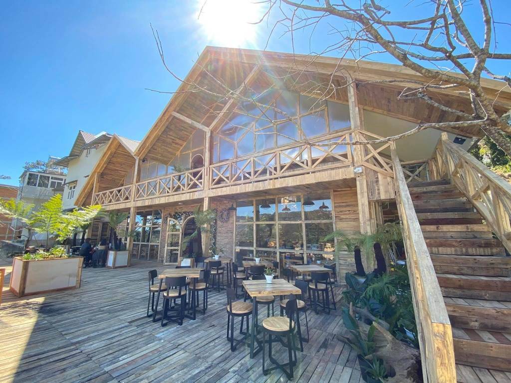 Đà Lạt Mountain View là một quán cafe sống ảo ấn tượng với lối thiết kế theo phong cách Bắc Âu.