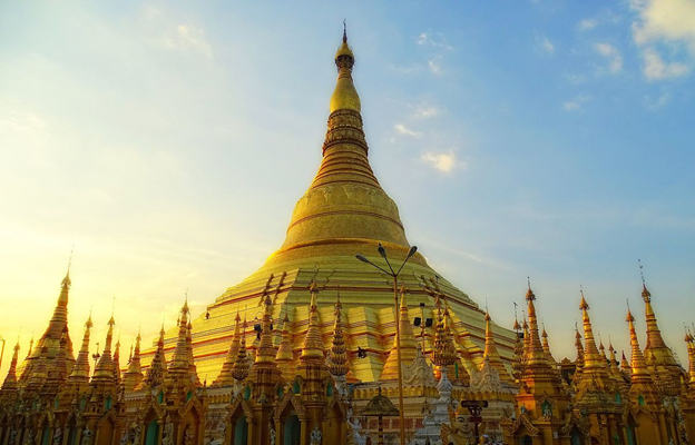 Chùa Shwezigon Paya dát vàng - kinh nghiệm đi Myanmar (Nguồn: en.wikipedia.org)