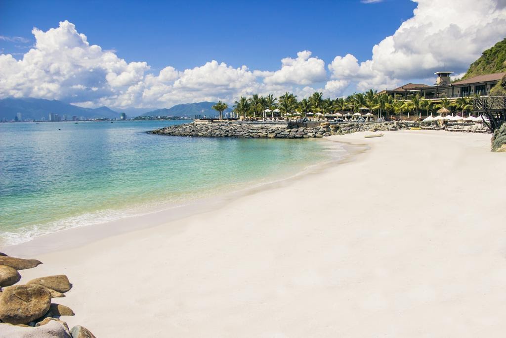 Amiana Resort and Villas Nha Trang sở hữu bãi biển riêng đẹp như mơ. (Nguồn: pix10.agoda.net)