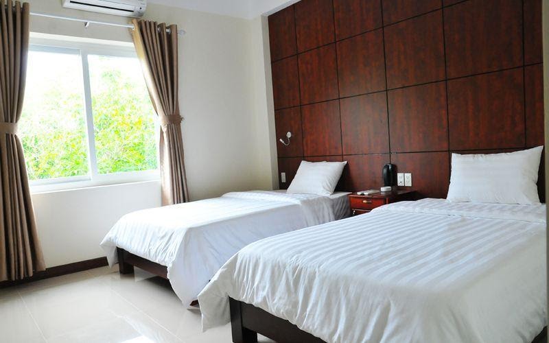  Phòng nghỉ chan hòa ánh sáng tại khách sạn Gold Beach Phú Quốc