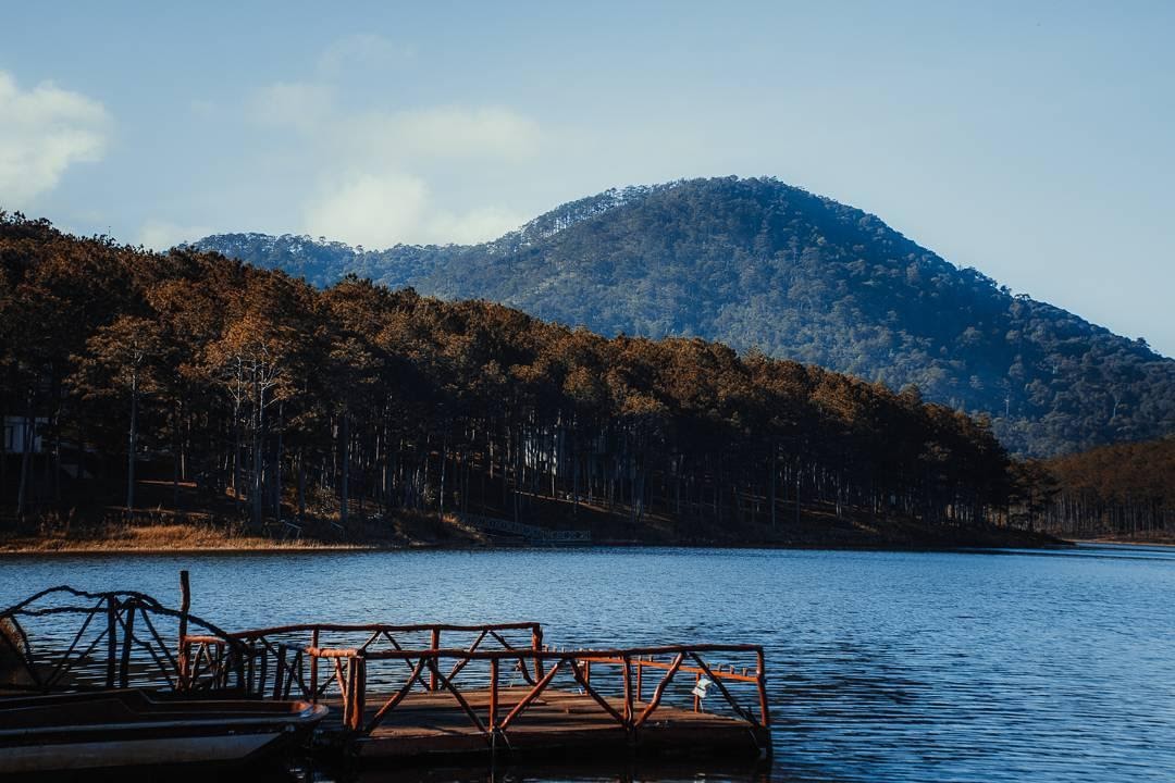 Hồ Tuyền Lâm sở hữu phong cảnh hữu tình yên bình giữa Đà Lạt 
