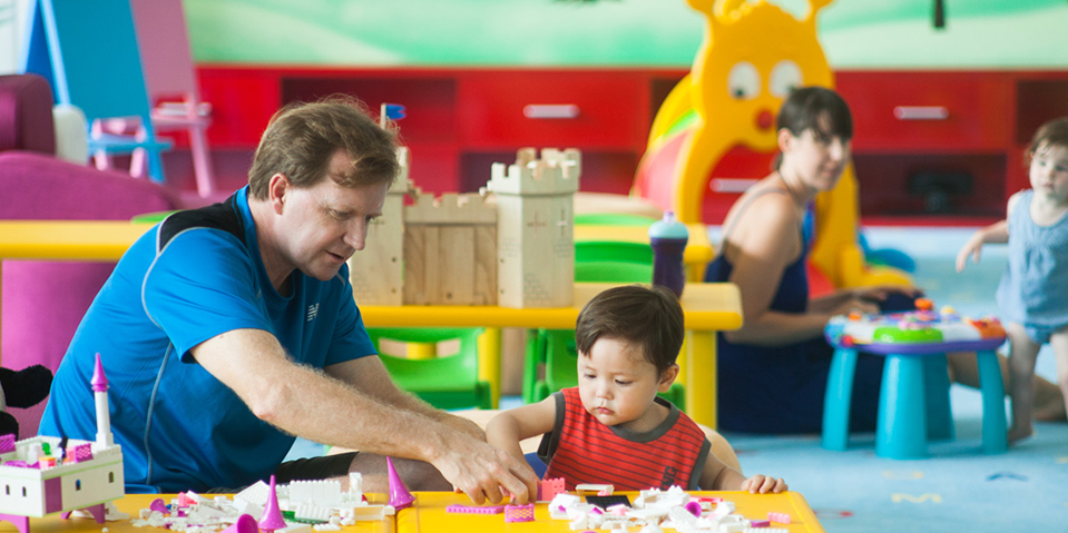 Các trò chơi phù hợp cho khách hàng nhí tại khu vui chơi gia đình và trẻ em