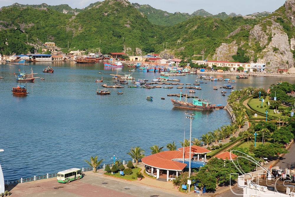 Du lịch Cát Bà luôn hấp dẫn mọi du khách (Nguồn: vietnam-tourism.com)