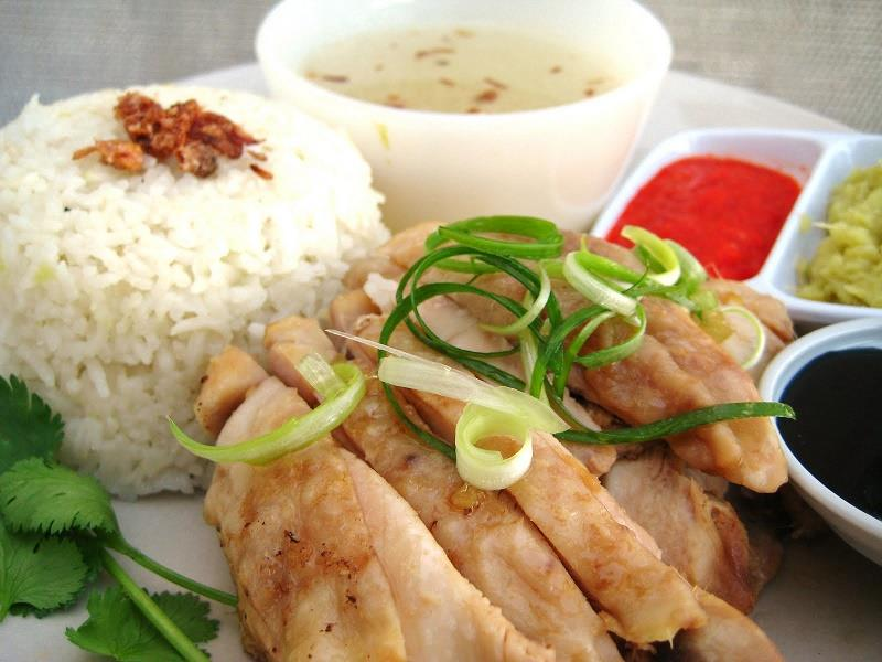 Cơm gà Phú Yên lại có một hương vị riêng biệt (nguồn: wiki-travel.com.vn)