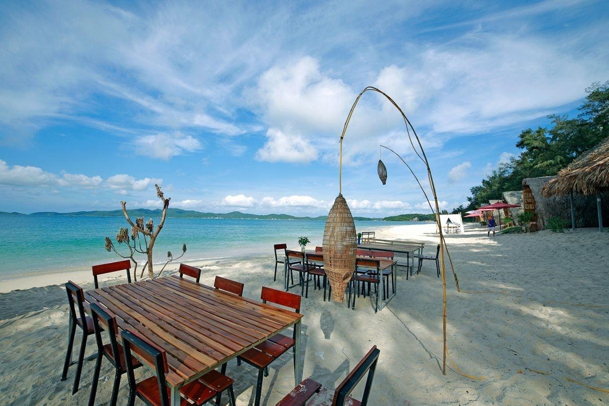 Những bãi biển thơ mộng trên đảo Cô Tô (Nguồn: vietnammoi.vn)