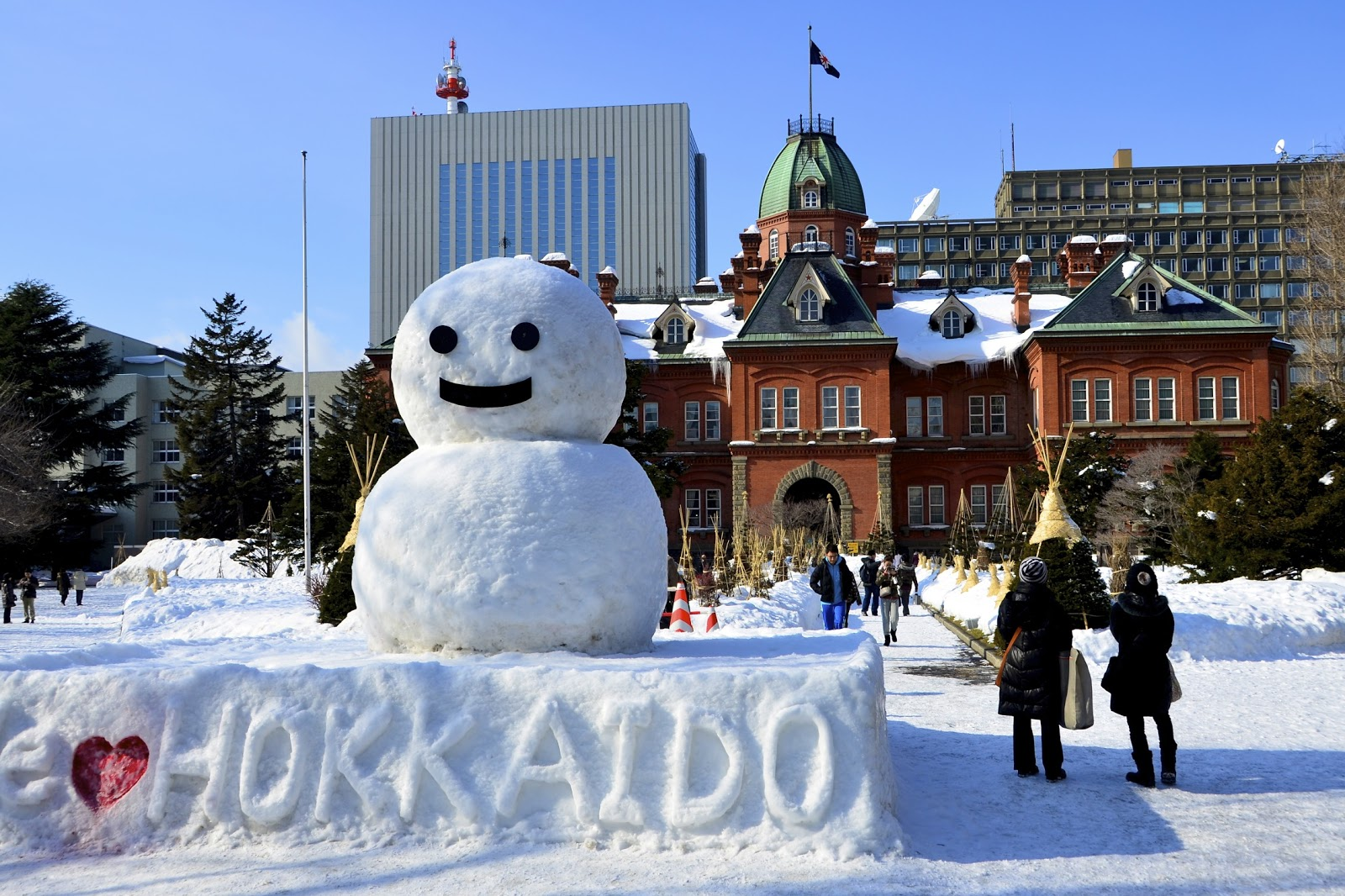 Lễ hội tuyết Sapporo Hokkaido thu hút hàng trăm nghìn người khắp nơi đến tham dự 