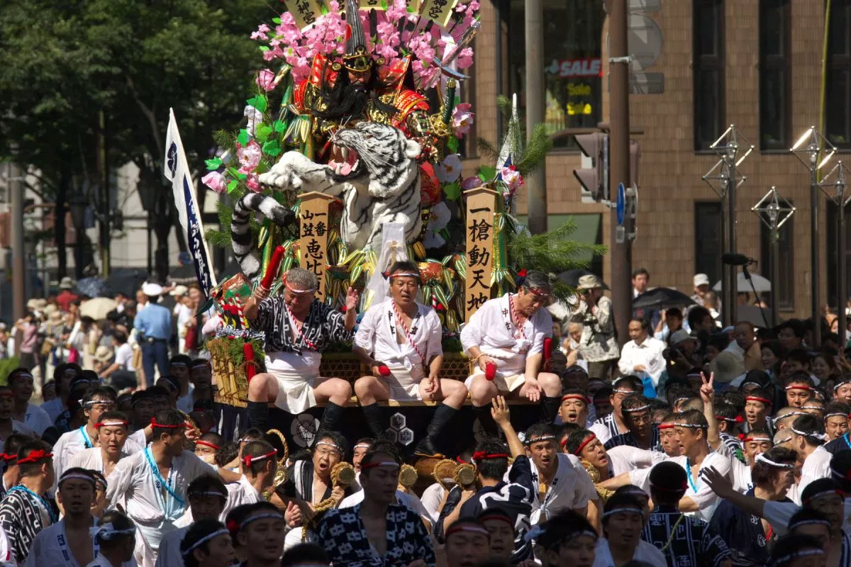 Lễ hội đóng khố Hataka Gion Yamakasa, Fukuoka