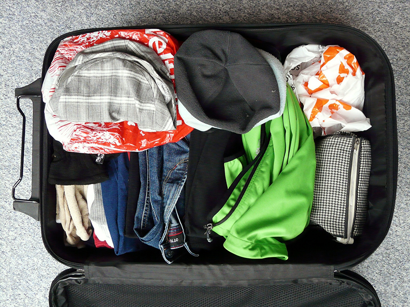Chuẩn bị các vật dụng cần thiết cho chuyến du lịch (Nguồn: blogspot.com)