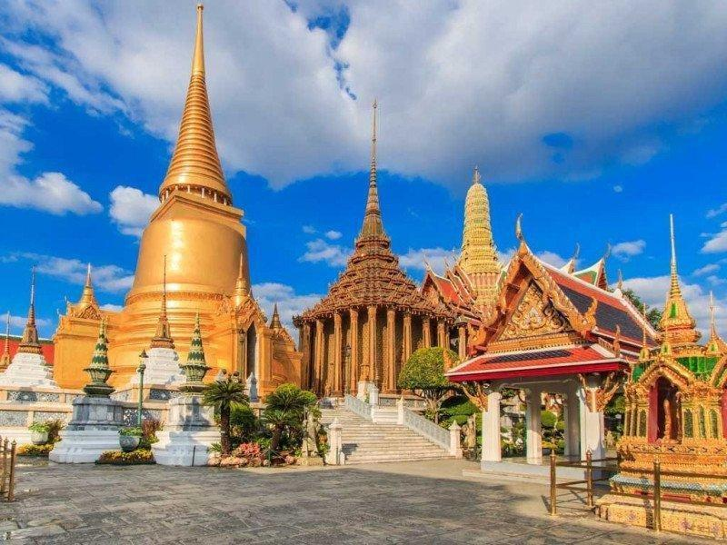 Grand Palace và chùa Phật Ngọc nhìn từ trên cao (Nguồn: divui.com)