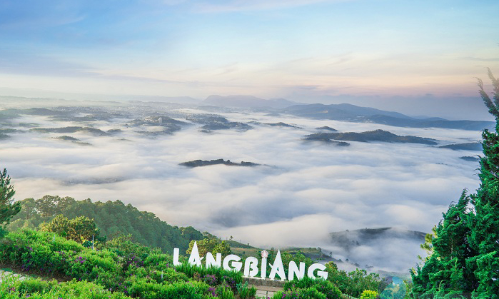 Săn mây Đà Lạt trên đỉnh LangBiang