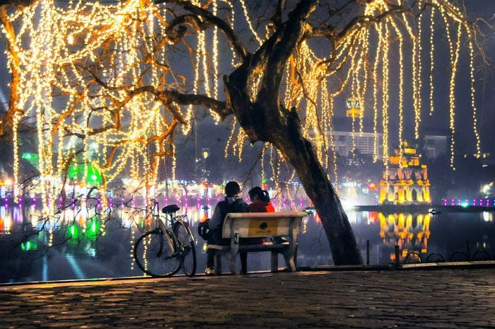 20 Địa điểm vui chơi ở Hà Nội vào buổi tối đáng đi nhất 2022