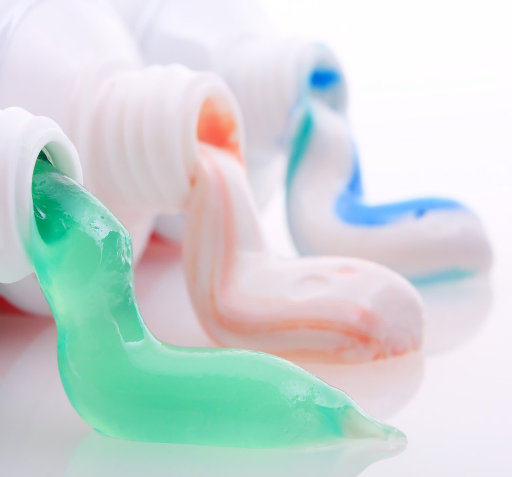 Hãy cẩn thận với fluoride trong kem đánh răng, nhiều quá cũng không tốt!