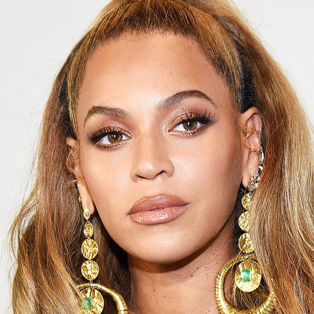 Nghe make up artist của Beyonce mách nhỏ loại kem nền "xịn xò" cho làn da nâu