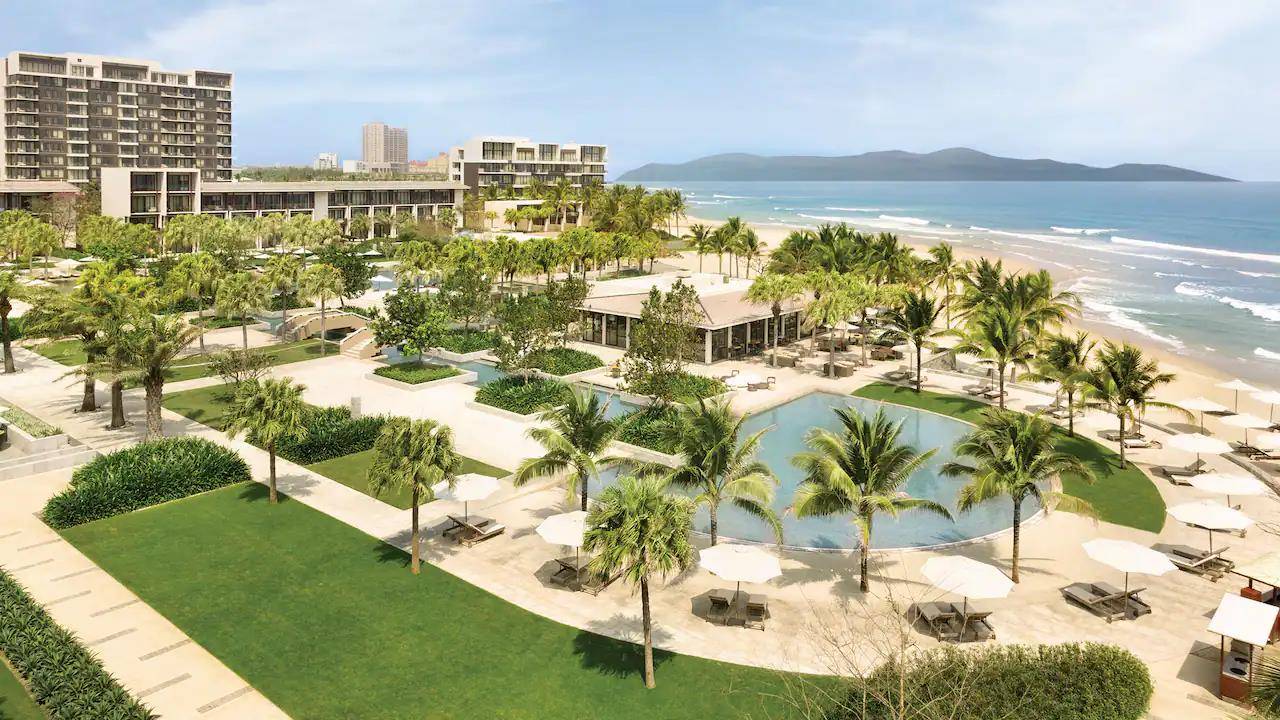 Hyatt Regency Danang với cảnh quan tuyệt đẹp cùng diện tích rộng lớn, giúp mang đến khu nghỉ dưỡng lý tưởng dành cho mọi du khách