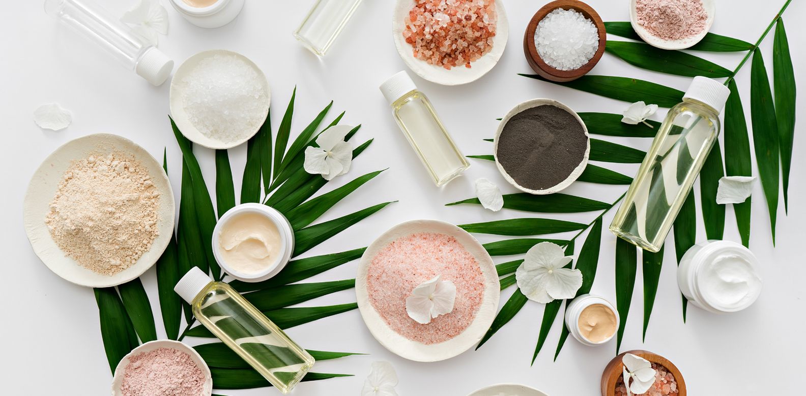 “Natural Skincare” có thực sự mang ý nghĩa là skincare tự nhiên? Cùng nghe 5 công ty mỹ phẩm lớn chia sẻ