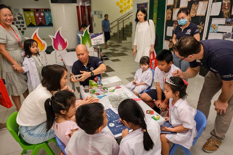 Trường Mầm Non Quốc Tế Sài Gòn Pearl (ISSP) hỗ trợ học sinh và phụ huynh
