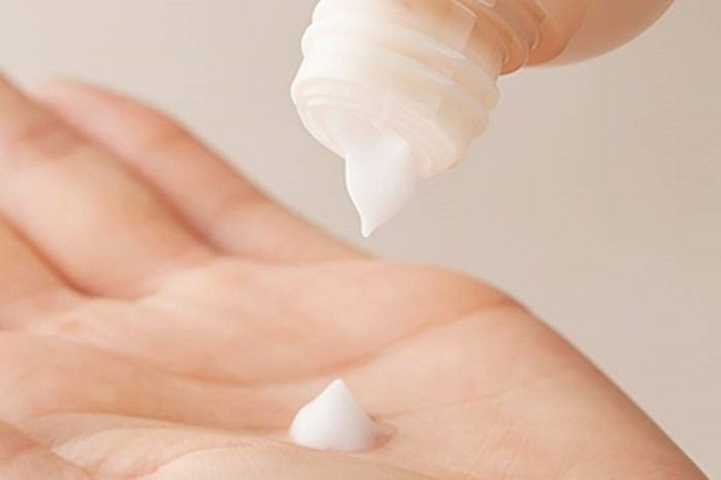 TOP 10 Sữa dưỡng da mặt tốt nhất hiện nay giúp dưỡng trắng da, bảo vệ da toàn diện