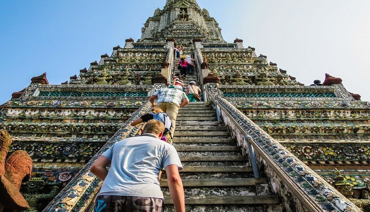 Ghé thăm ngôi chùa Wat Arun, nơi nhiều người đua nhau “check-in”