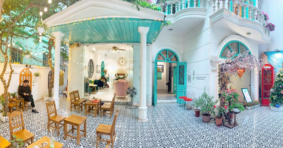Timeline Cafe được ví như “thế giới cổ tích thu nhỏ” ở giữa lòng Thủ đô Hà Nội