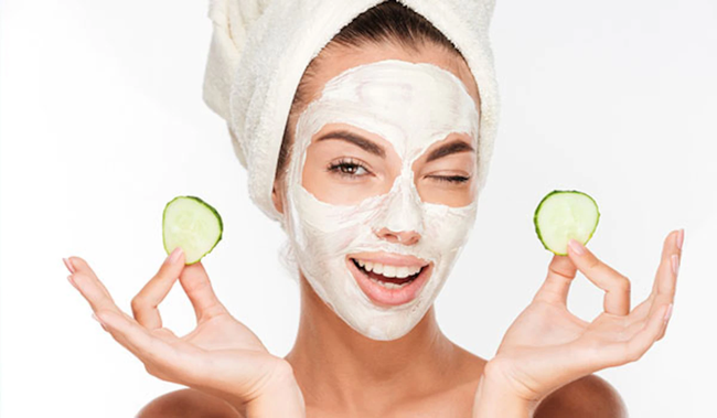 Đắp mặt nạ giúp cấp ẩm cho làn da dầu mụn