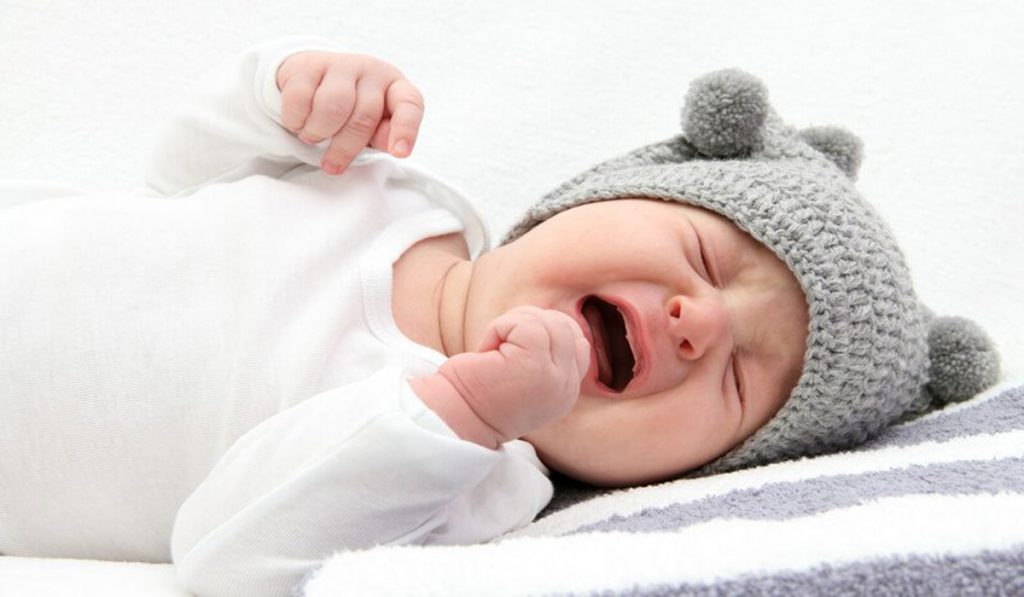 Cách chữa trị tình trạng quấy khóc ở bé