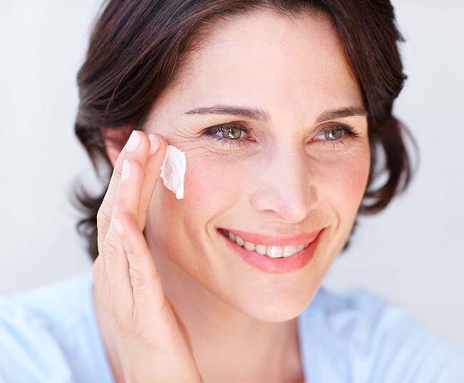 Collagen tươi dễ dàng thẩm thấu nhanh vào da để nuôi dưỡng và bảo vệ toàn diện 