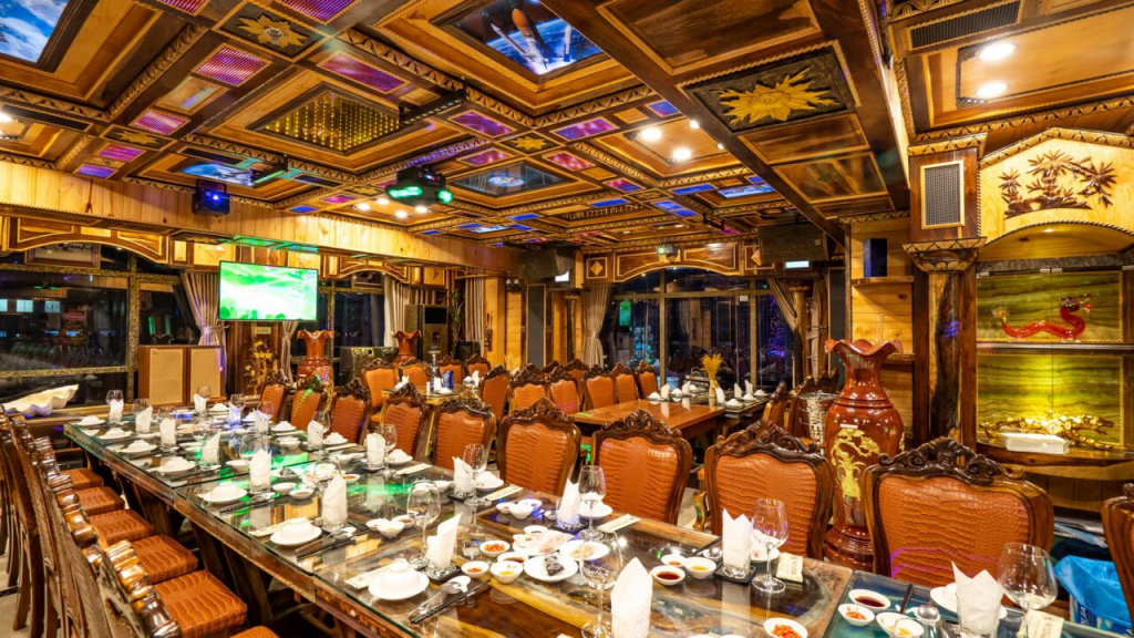 Hàng Dương Quán - Nhà hàng phong cách sang trọng độc đáo 