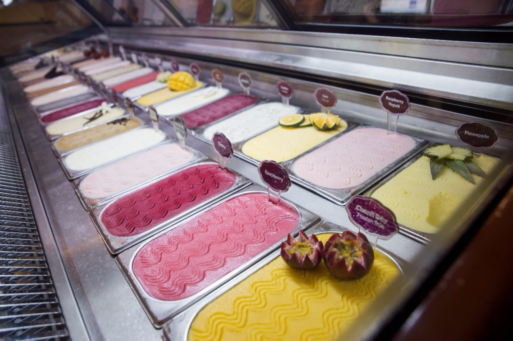 Buffet kem Fanny - Tiệm buffet kem nổi tiếng ở TPHCM