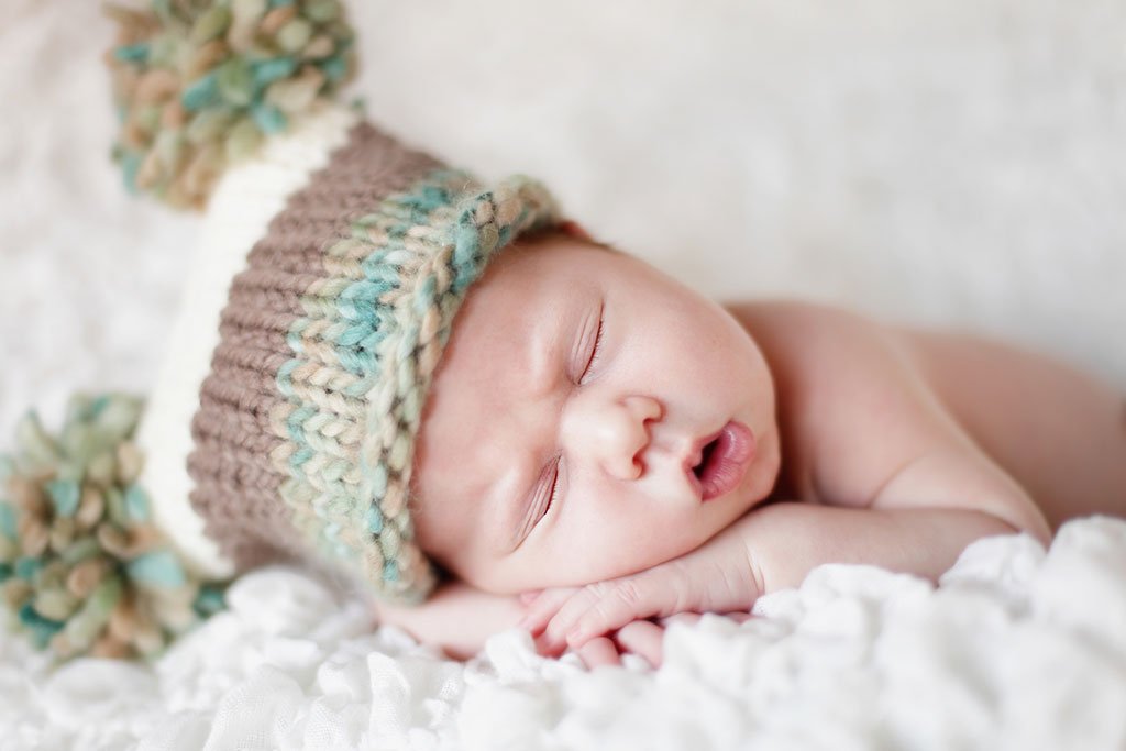 Nguyên nhân trẻ sơ sinh khó ngủ và cách giúp trẻ ngủ ngon